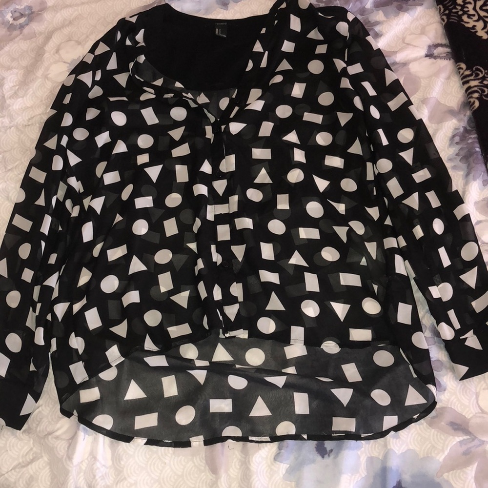 Black and white top